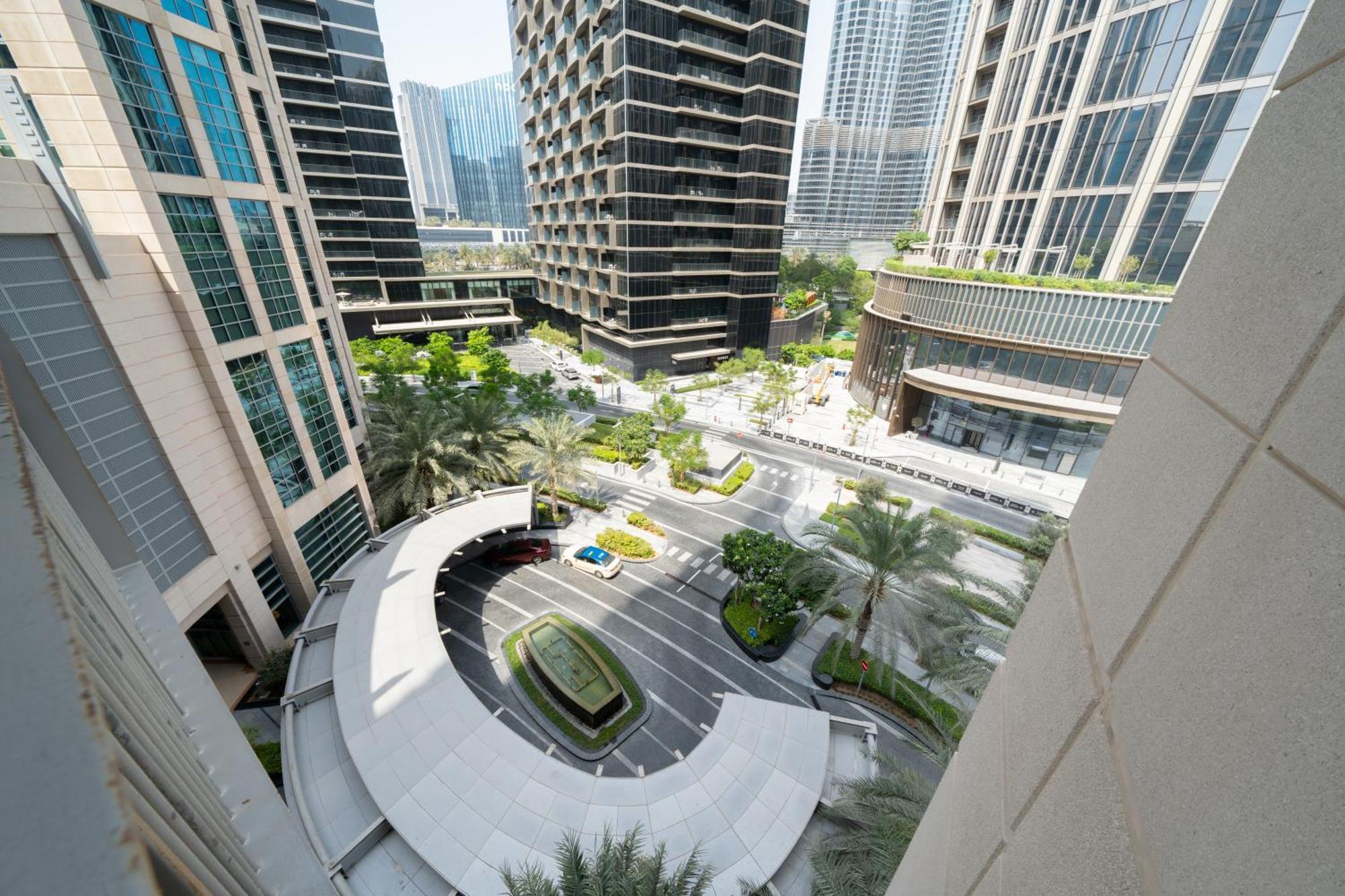 ドバイ3Br Oasis In Downtown With Burj Khalifa And Pool Viewアパートメント エクステリア 写真